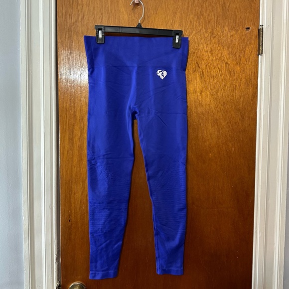 Women’s Best Workout Set - Picture 6 of 8